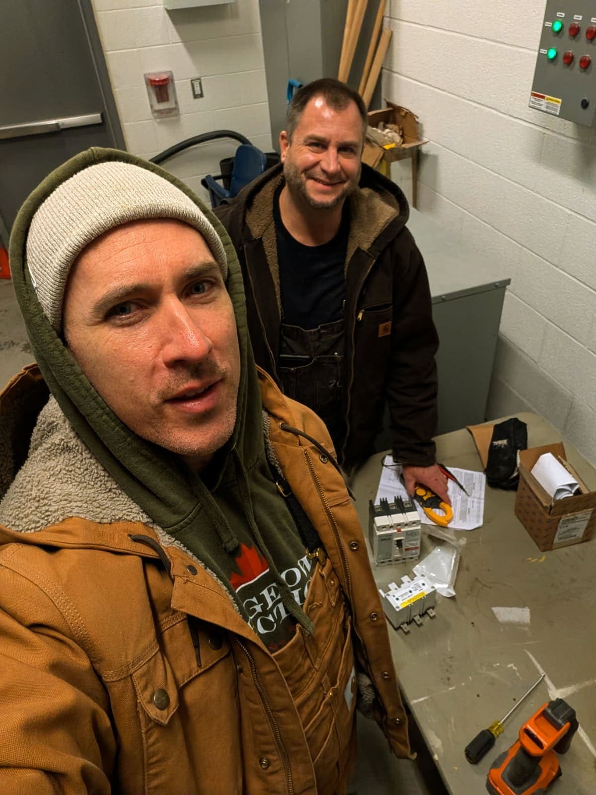 Georgetown Electric crew on a commercial breaker replacement job